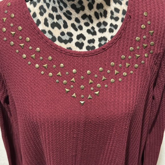 Knox Rose maroon long sleeve scoop neck lightweight sweater - Picture 2 of 4